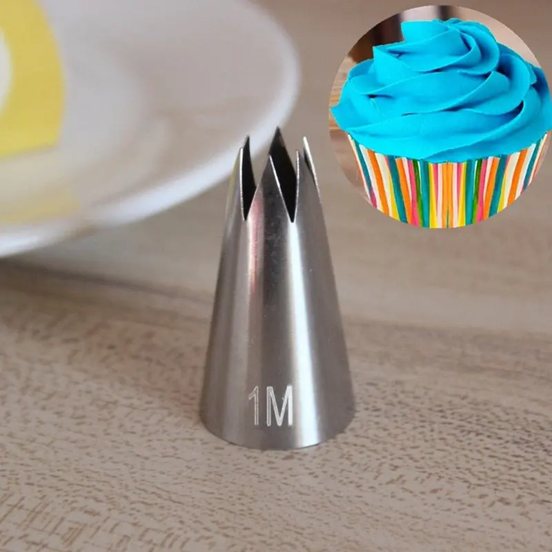 Decorative Icing Nozzle Kit For Professional Cake Piping 1