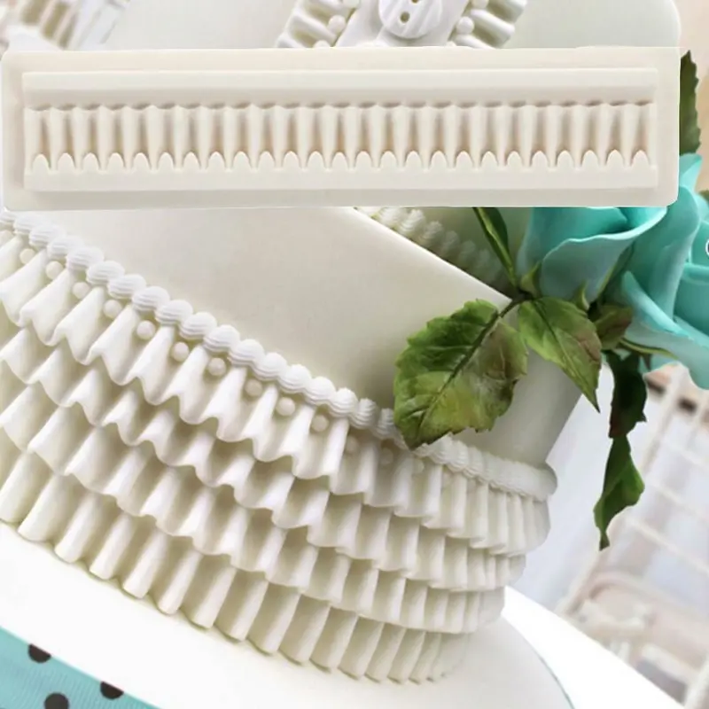 Skirt-Style Flexible Silicone Baking Mold 1